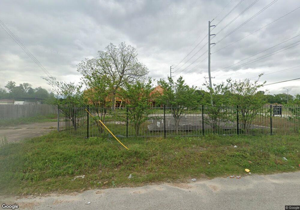 1104B Mansfield St unit A, Houston, TX 77091 - photo 1