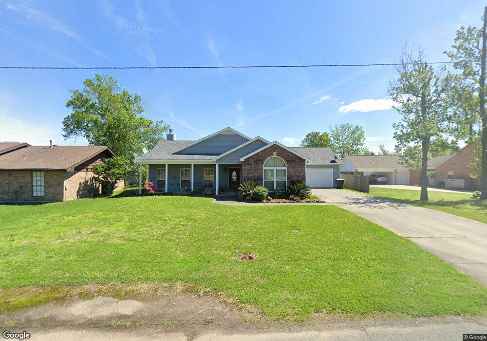 3423 Chrysler St, Lake Charles, LA 70605 - photo 1