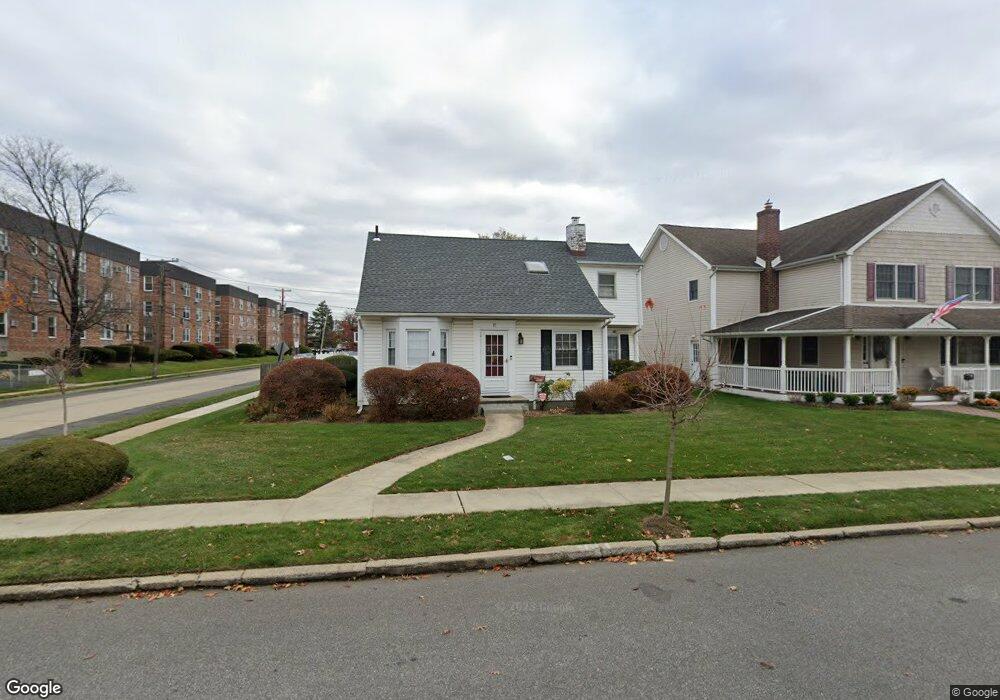 17 Edgeworth St, Valley Stream, NY 11581 - photo 1