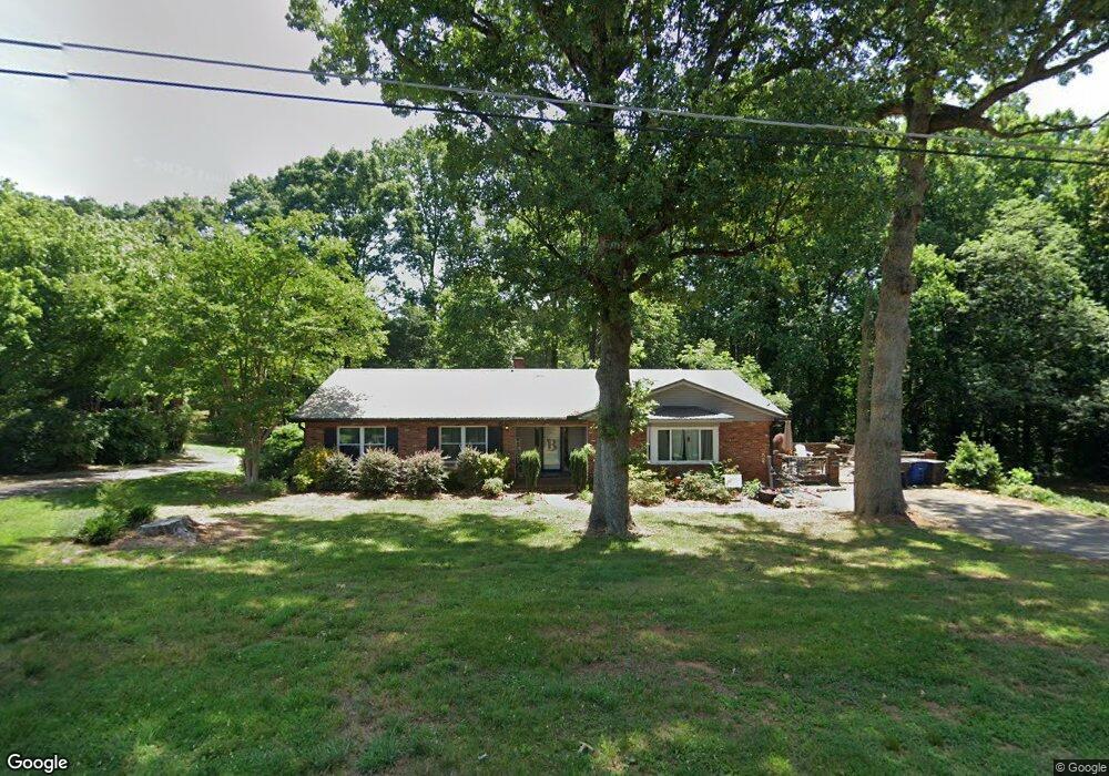 248 Edgewood Dr, Statesville, NC 28625 - photo 1