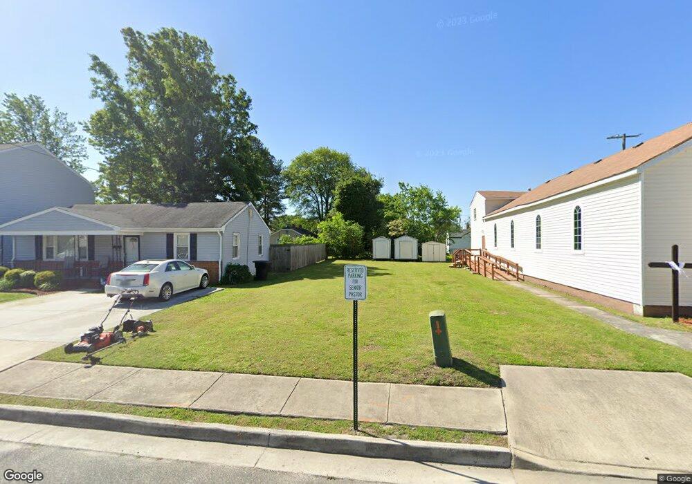 1535 Summit Ave, Portsmouth, VA 23704 - photo 1