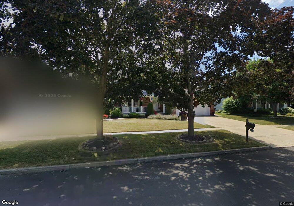 867 Thomas Fox Dr W, North Tonawanda, NY 14120 - photo 1