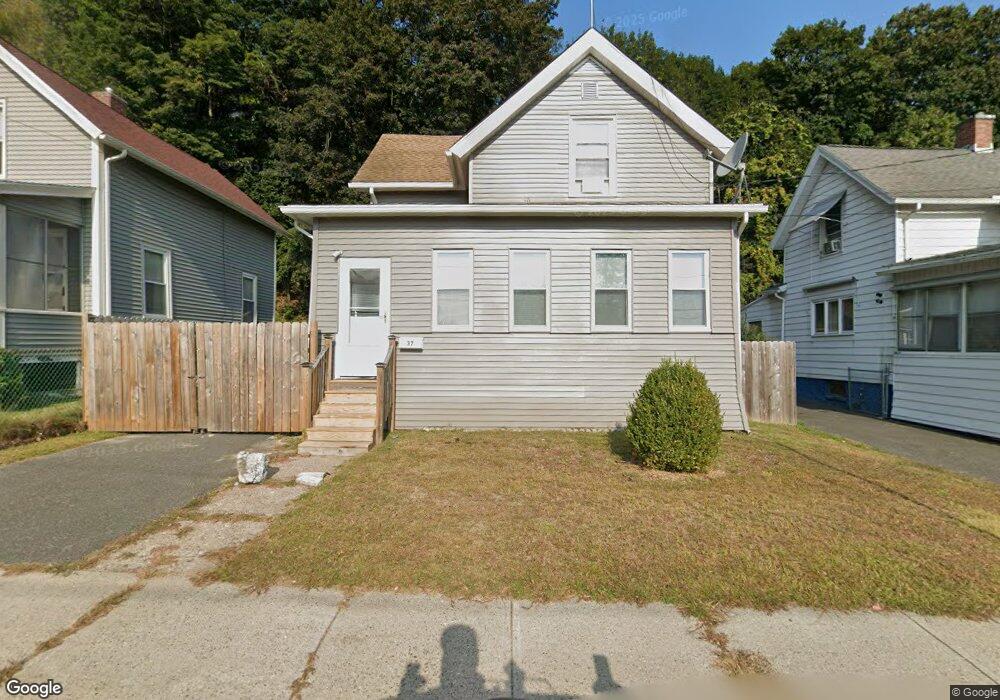 37 Temple St, Holyoke, MA 01040 - photo 1