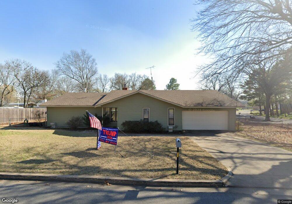 402 Hickory Dr, Tahlequah, OK 74464 - photo 1