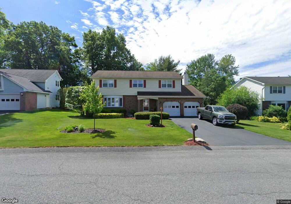 10 Hampshire Way, Schenectady, NY 12309 - photo 1