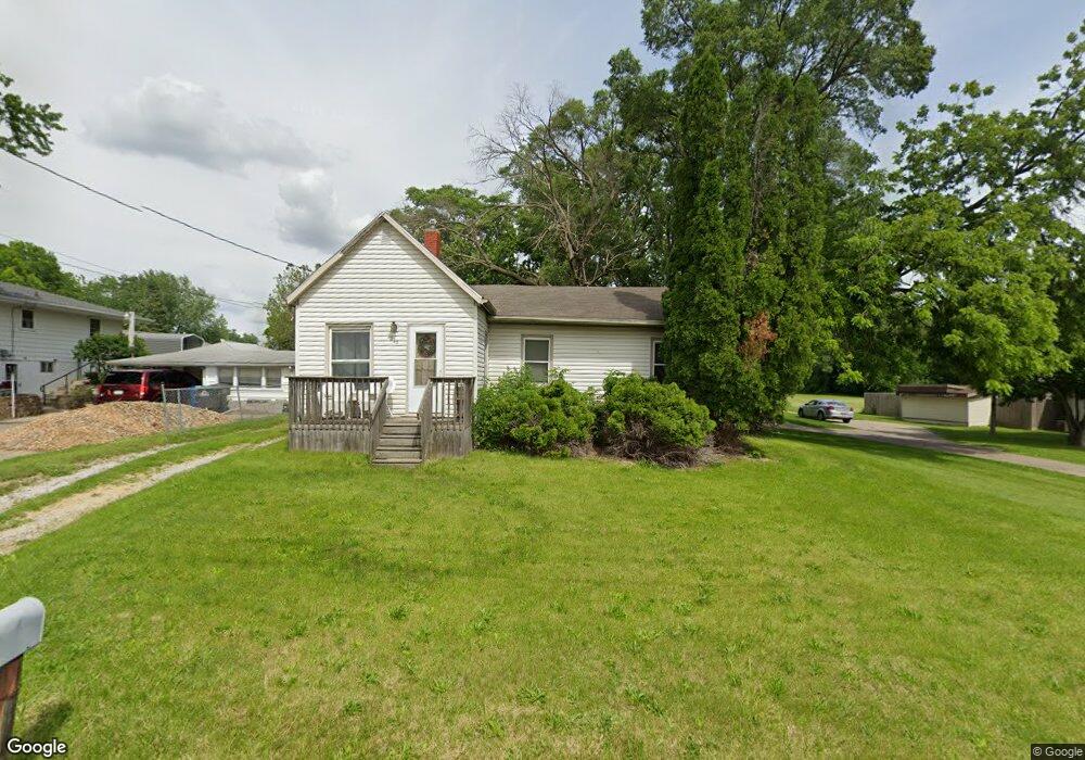 3933 E 27th St, Des Moines, IA 50317 - photo 1