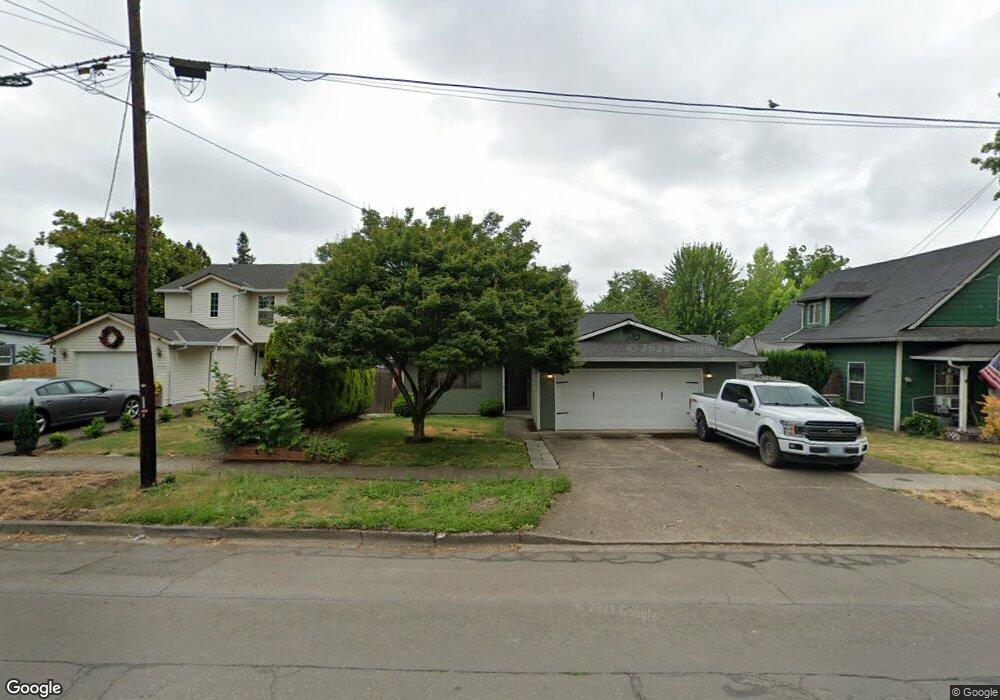 310 W 3rd Bonus, Newberg, OR 97132 - photo 1