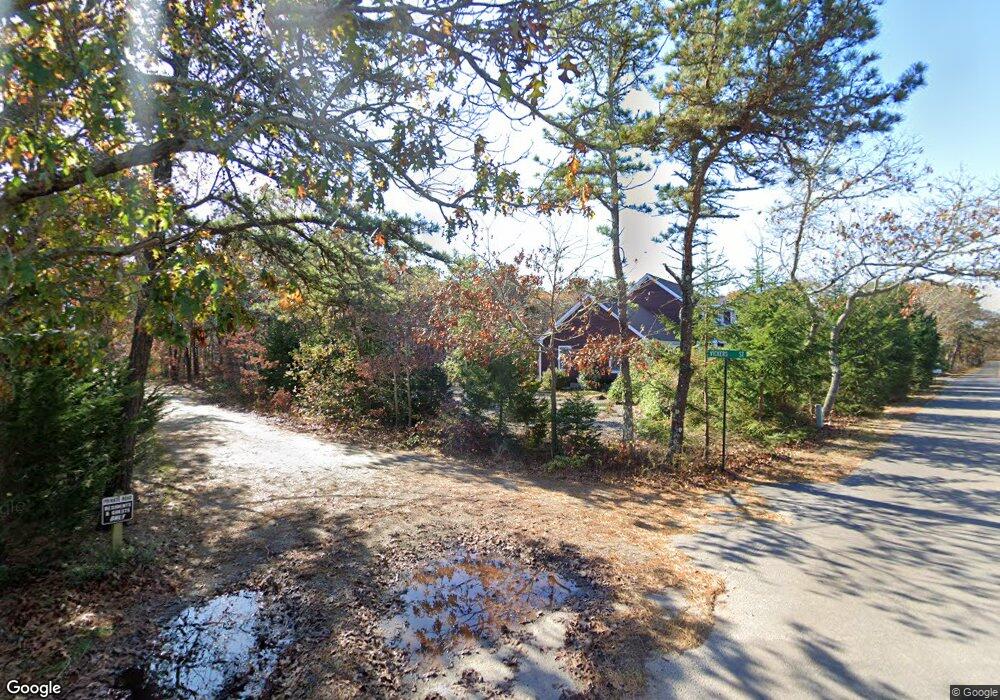 4 Vickers St, Edgartown, MA 02539 - photo 1