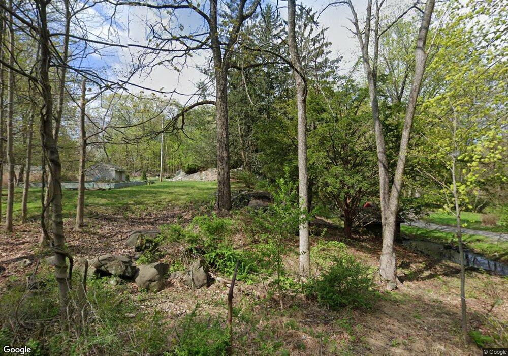 197 Mount Airy Rd W, Croton On Hudson, NY 10520 - photo 1