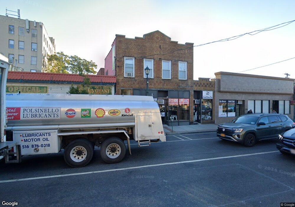 72 Atlantic Ave, Lynbrook, NY 11563 - photo 1