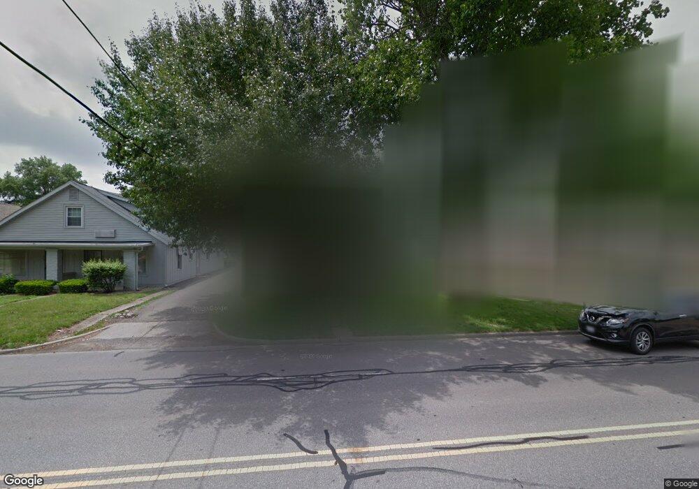 715 25th St, Columbus, IN 47201 - photo 1