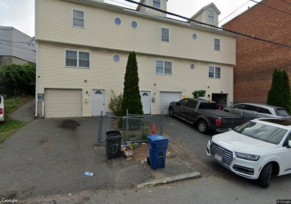 164 Union St unit 1, Lawrence, MA 01841 - photo 1
