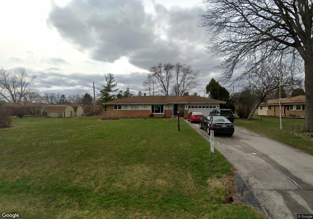 6517 S 118th St, Franklin, WI 53132 - photo 1