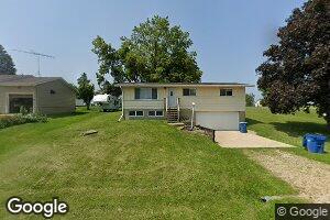 206 Delmar Ave, Delmar, IA 52037