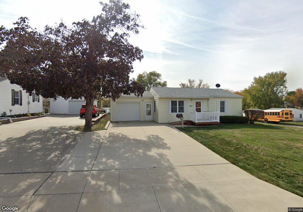 2601 S 3rd Ave E, Newton, IA 50208 - photo 1