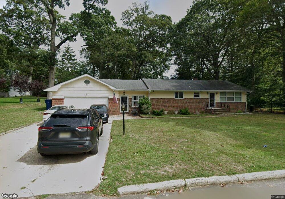 215 Woodcrest Rd, Oakhurst, NJ 07755 - photo 1