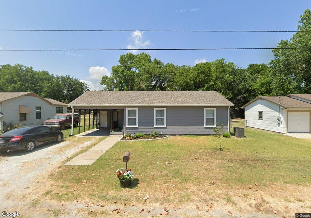 609 Lynch St, Gainesville, TX 76240 - photo 1