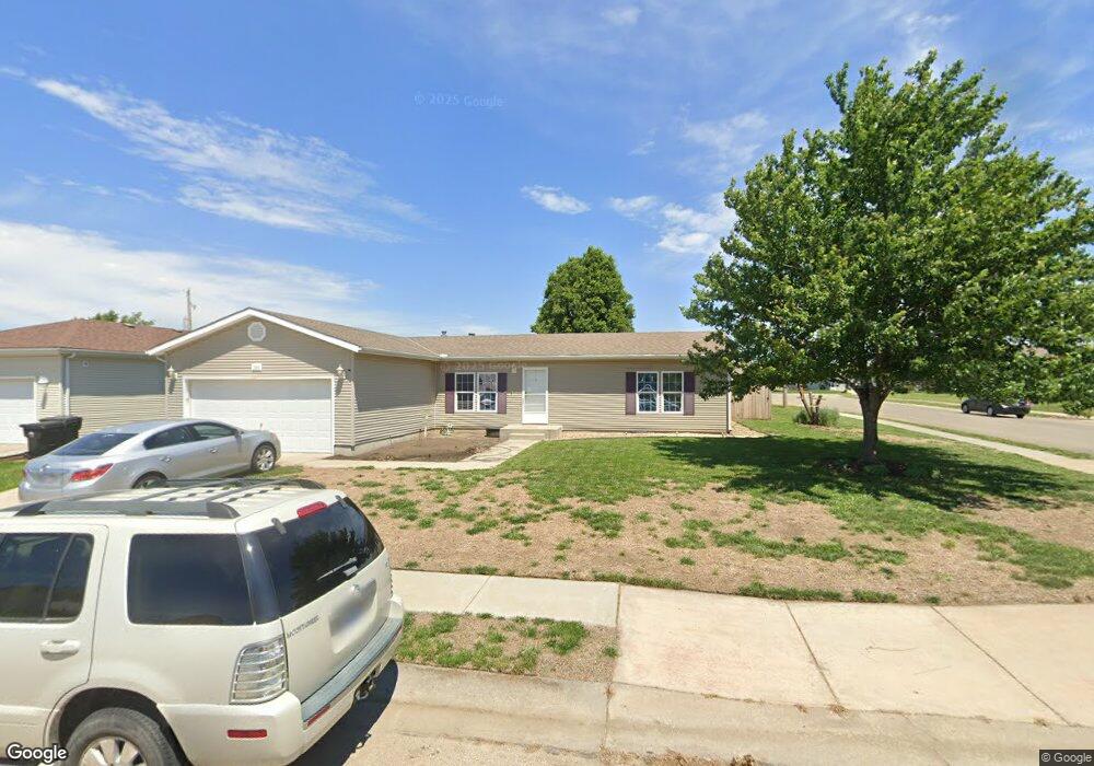 318 SE 44th Terrace, Topeka, KS 66609 - photo 1
