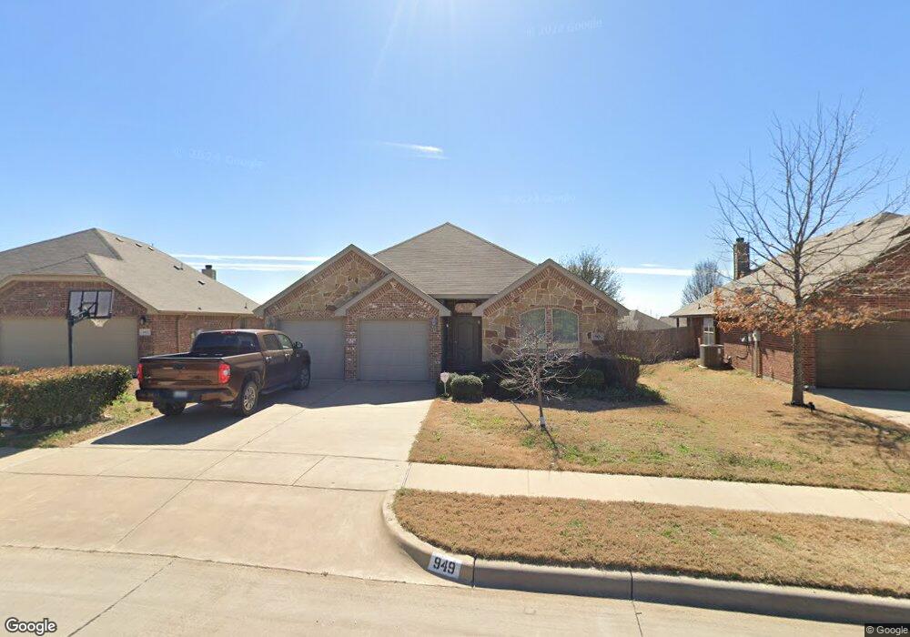 949 Jodie Dr, Weatherford, TX 76087 - photo 1