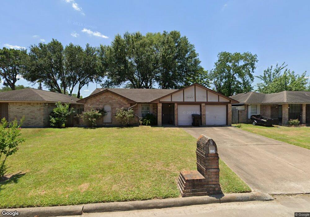 2207 Twinbrooke Dr, Houston, TX 77088 - photo 1