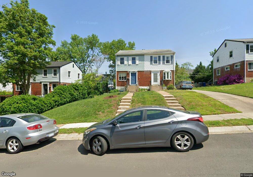 2228 Rollins Dr, Alexandria, VA 22307 - photo 1