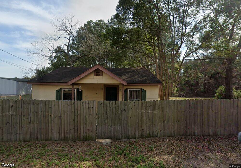 1111 11th St SE, Moultrie, GA 31768 - photo 1