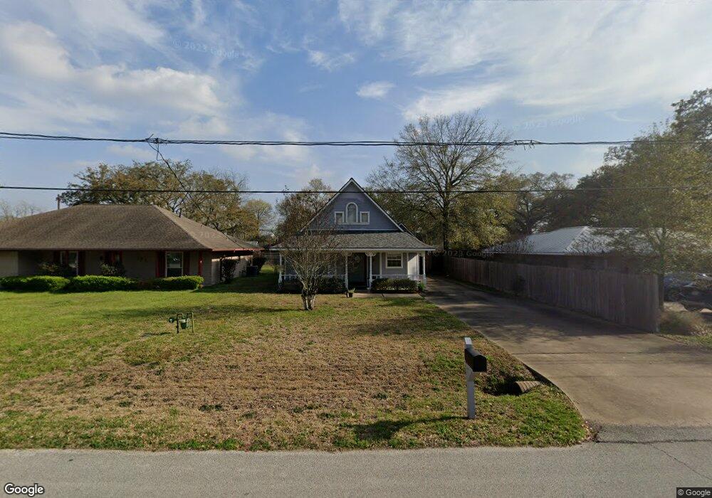 705 Hicks St, Tomball, TX 77375 - photo 1