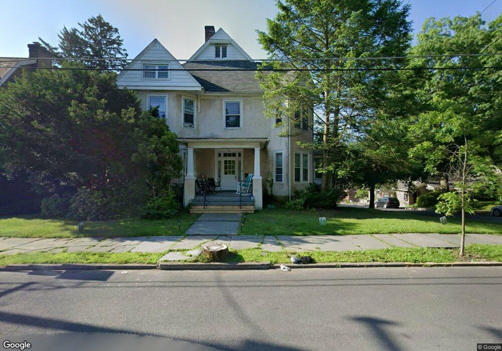 609 Thomas St, Stroudsburg, PA 18360 - photo 1