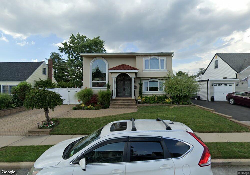 814 Adele St, Franklin Square, NY 11010 - photo 1