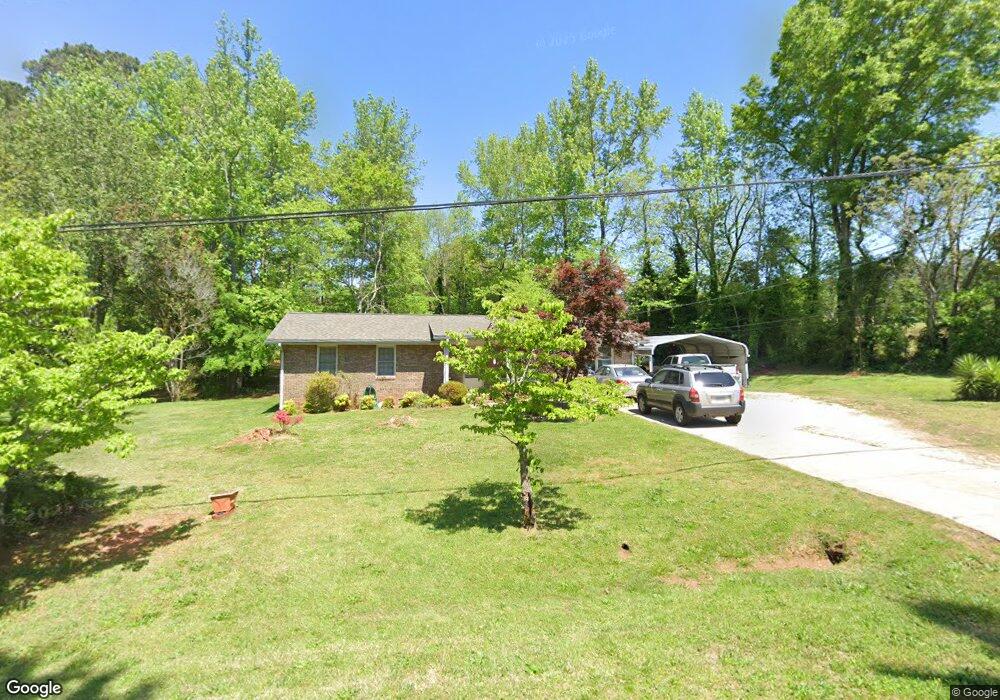 521 Hilldale Cir, Winder, GA 30680 - photo 1