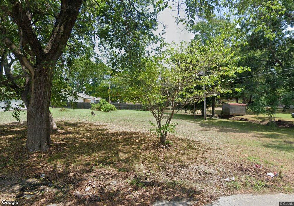 504 S Maryland Ave, Claremore, OK 74017 - photo 1