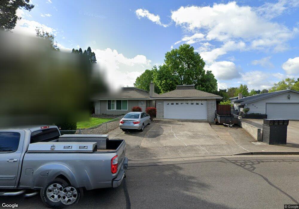 616 Hemlock Ave, Central Point, OR 97502 - photo 1