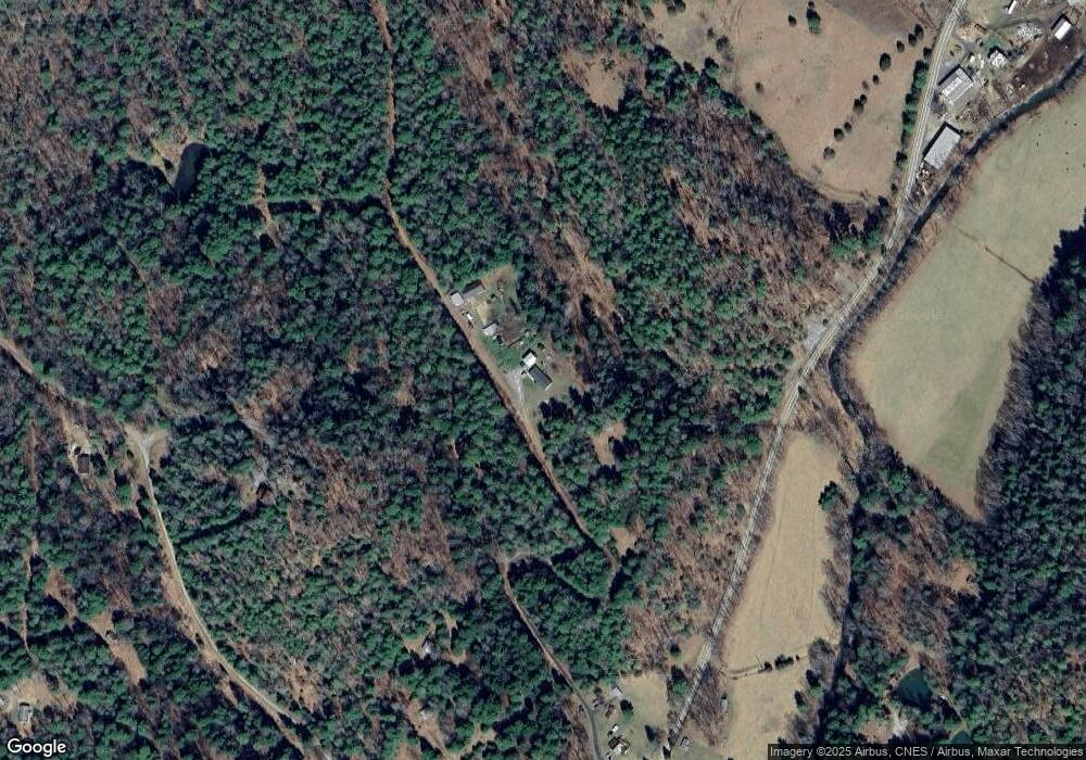 340 Fox Trap Ln, Sugar Grove, WV 26815 - photo 1