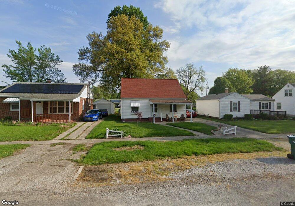 3216 Walnut Ave, Mattoon, IL 61938 - photo 1
