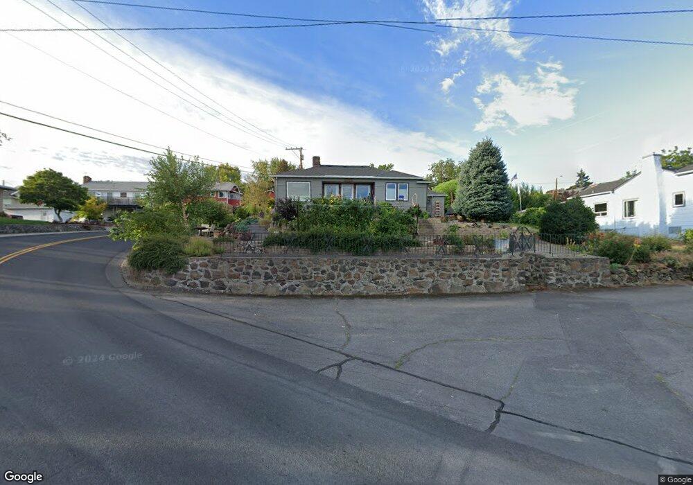 1022 E 7th St, the Dalles, OR 97058 - photo 1