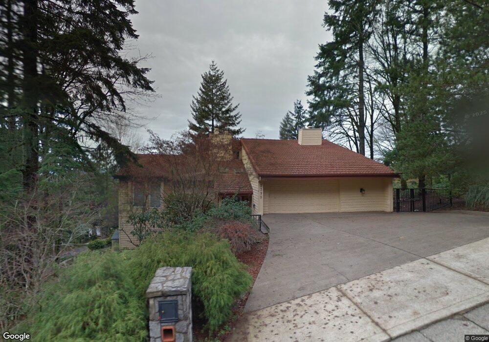 2395 Palisades Crest Dr, Lake Oswego, OR 97034 - photo 1