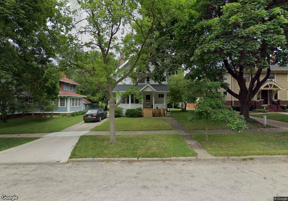 400 21st St SE, Cedar Rapids, IA 52403 - photo 1