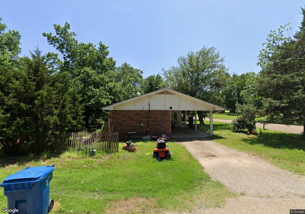 1301 E 3rd St, Cushing, OK 74023 - photo 1