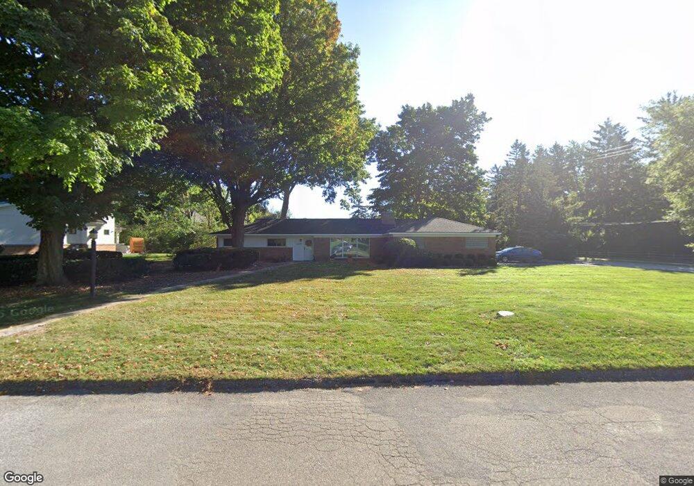 3195 E Breckenridge Ln, Bloomfield Hills, MI 48301 - photo 1