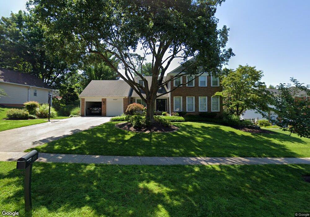 11037 Snowshoe Ln, Rockville, MD 20852 - photo 1