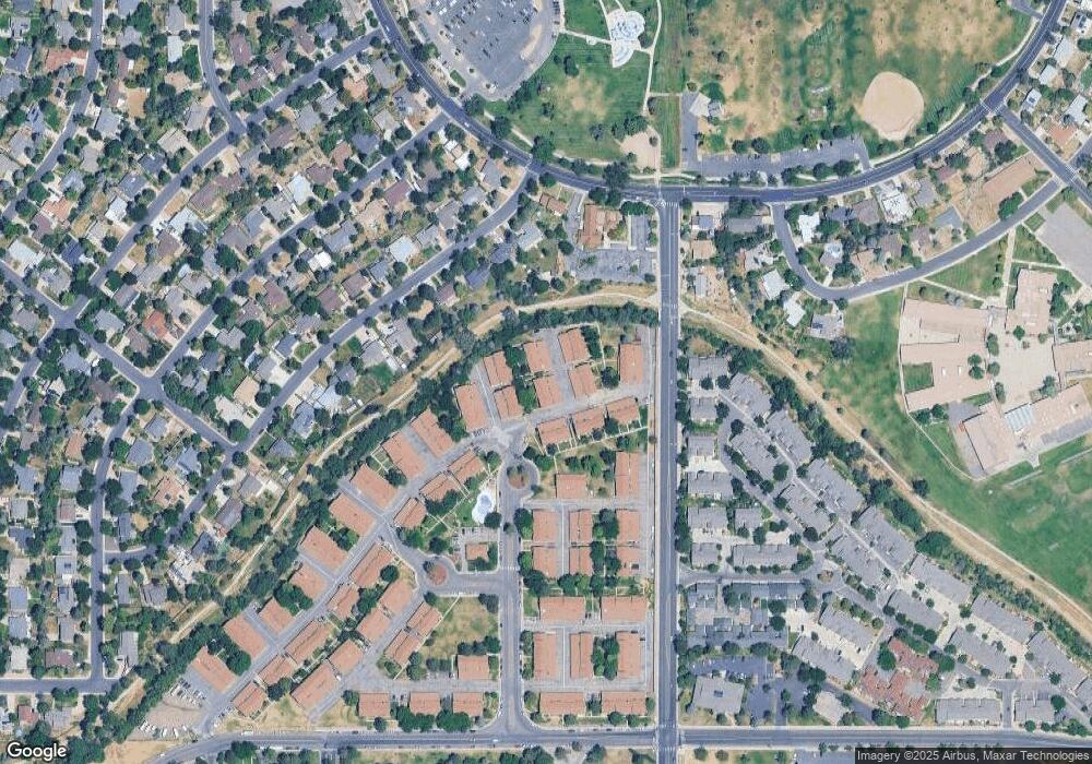 12007 E Canal Dr, Aurora, CO 80011 - photo 1