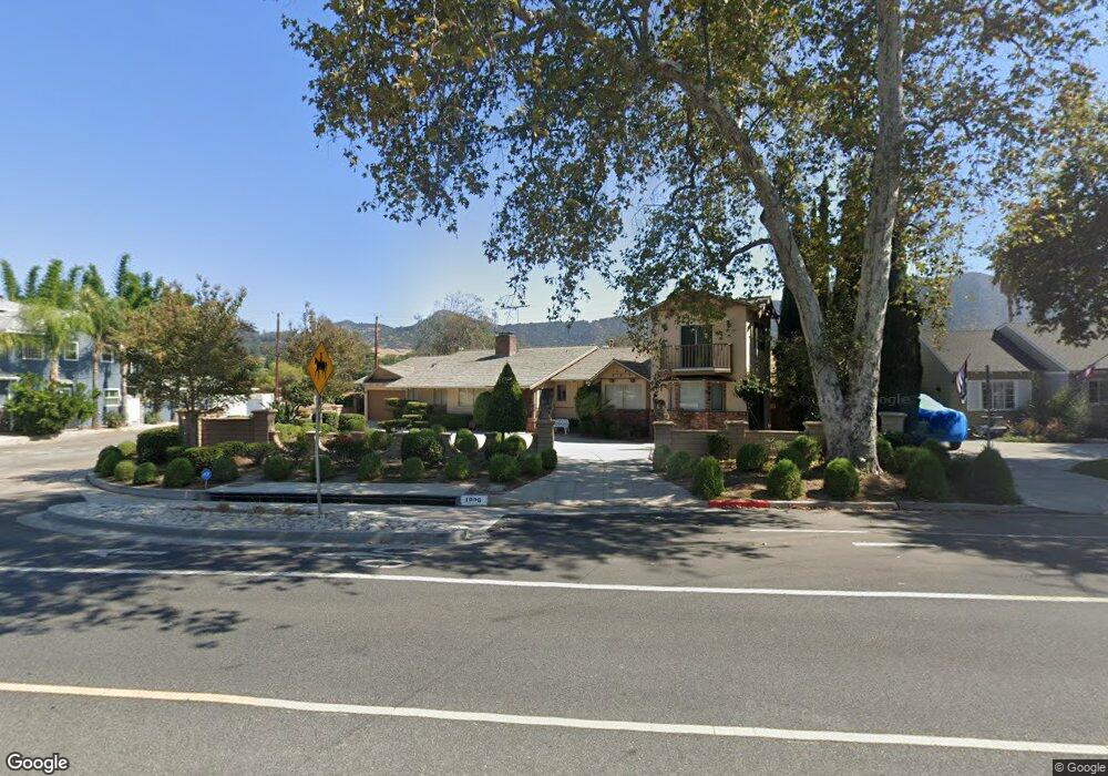 1900 W Riverside Dr, Burbank, CA 91506 - photo 1