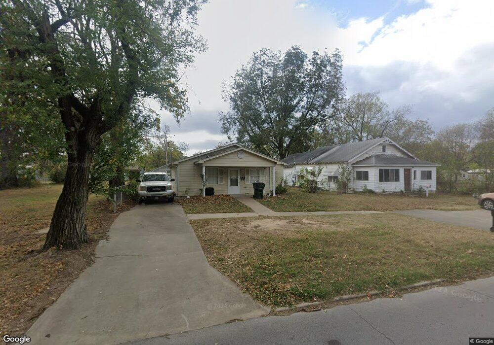 812 W 8th St, Okmulgee, OK 74447 - photo 1