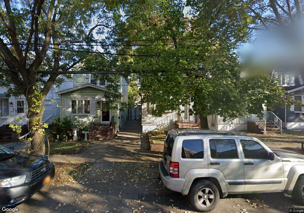 6819 Nansen St, Forest Hills, NY 11375 - photo 1