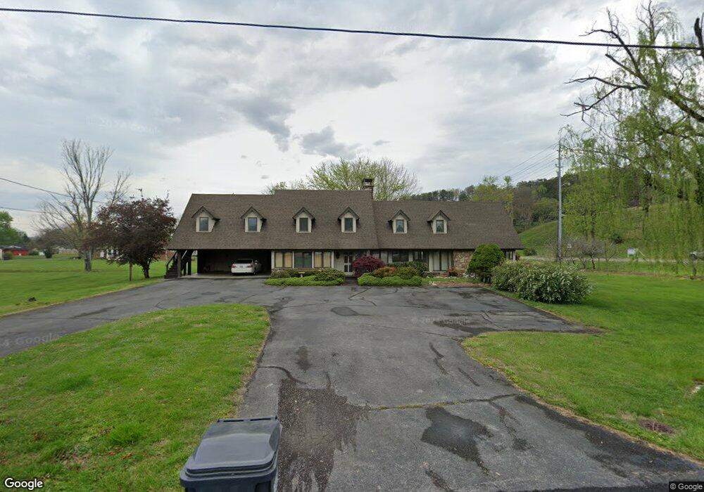 429 Shirley Ave, Pigeon Forge, TN 37863 - photo 1