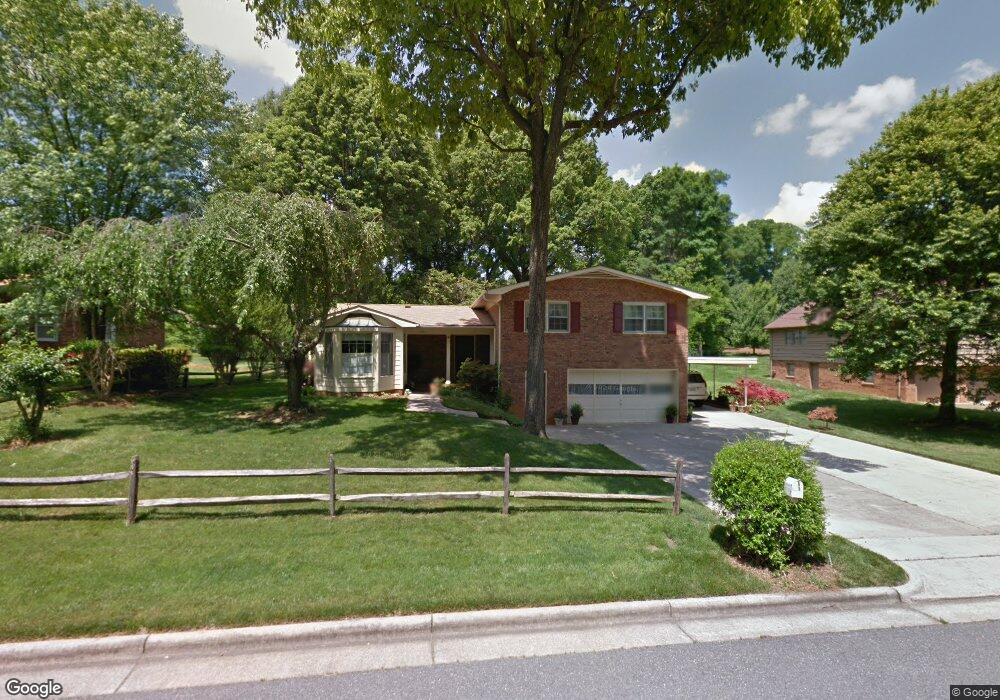 711 Brandon St, Statesville, NC 28677 - photo 1