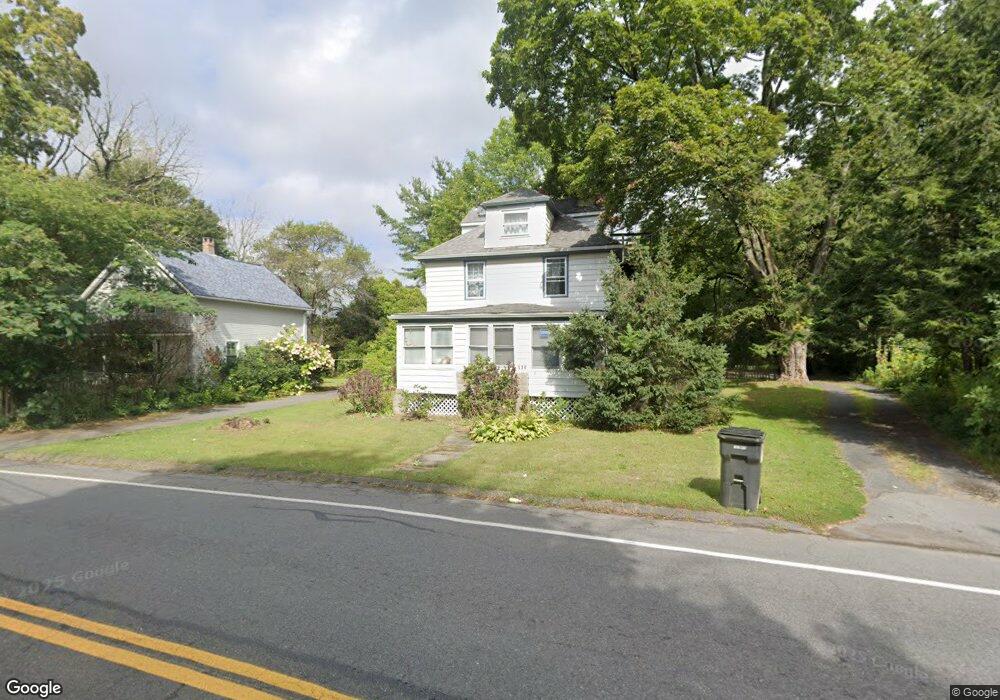 129 Meadow St, Amherst, MA 01002 - photo 1