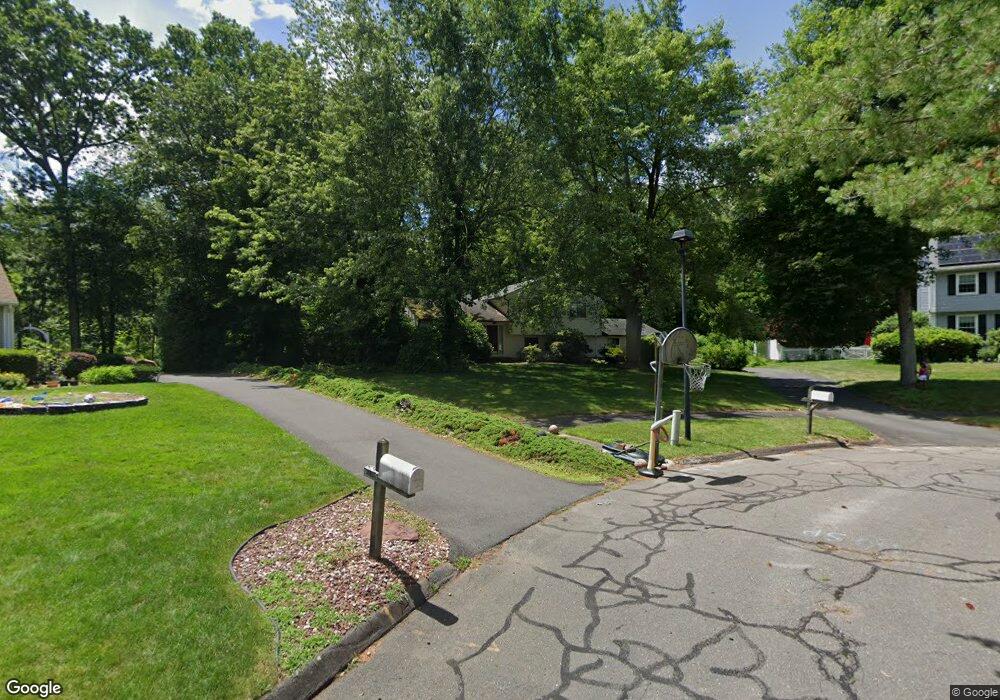 308 Trapper Cir, Windsor, CT 06095 - photo 1