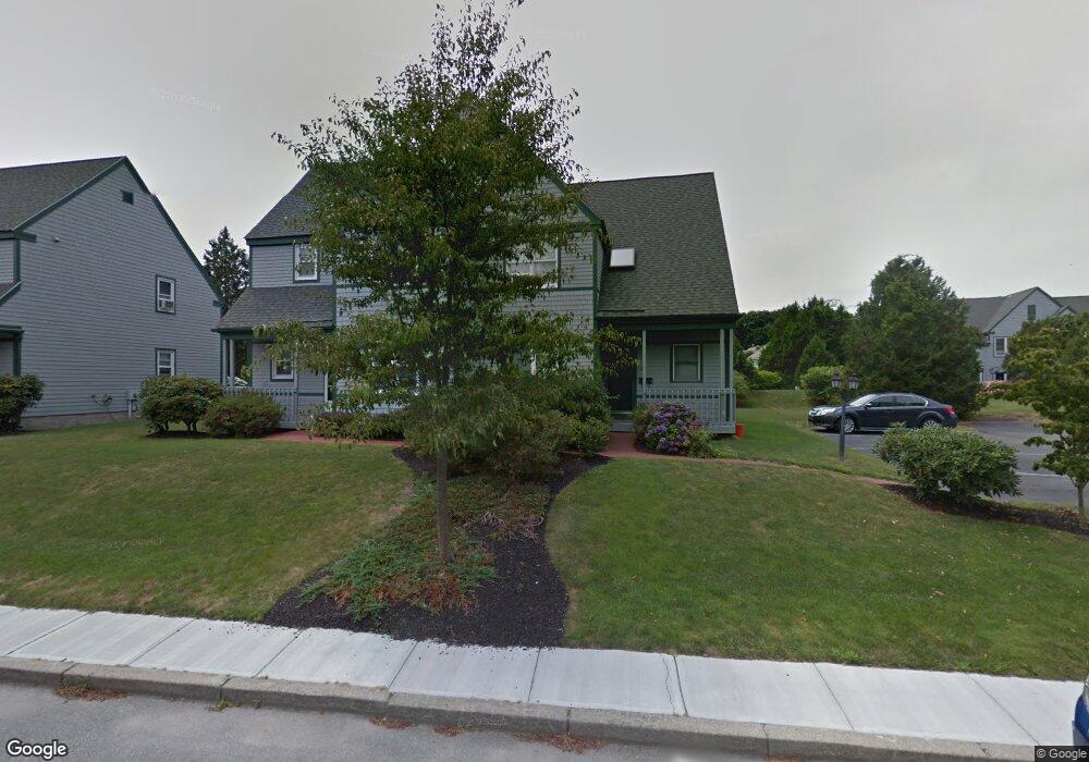 63 Clinton St unit 63 C, Newport, RI 02840 - photo 1