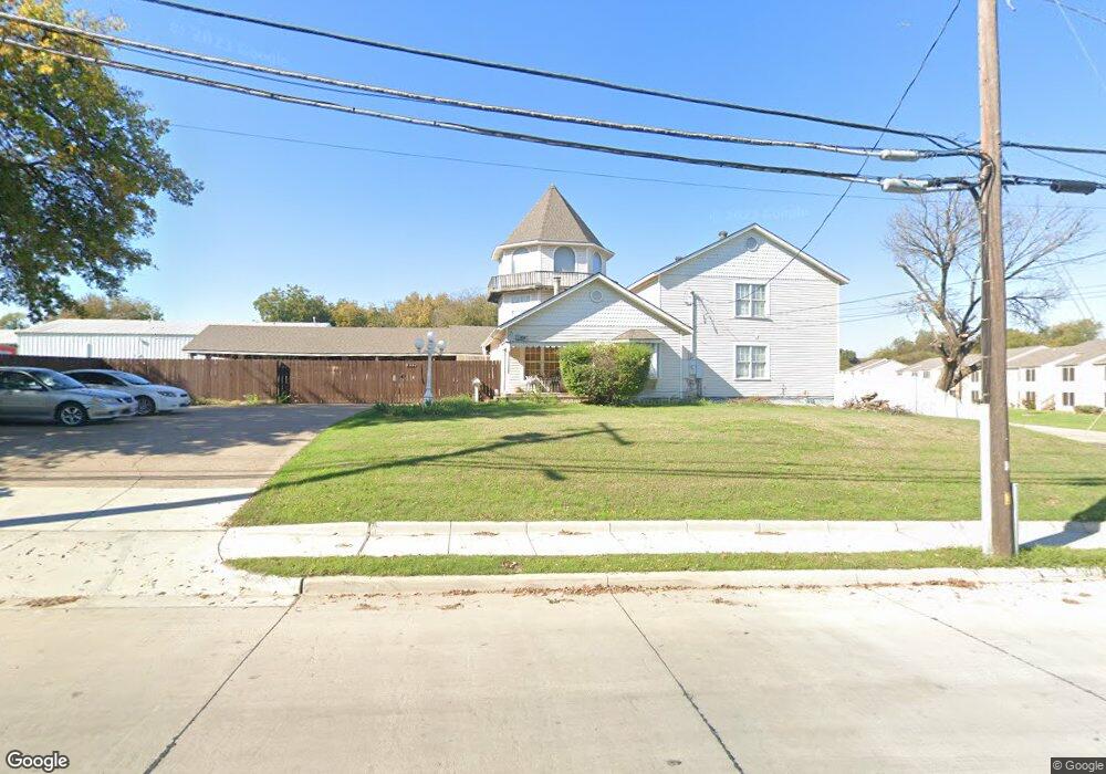 237 NE 5th St, Grand Prairie, TX 75050 - photo 1